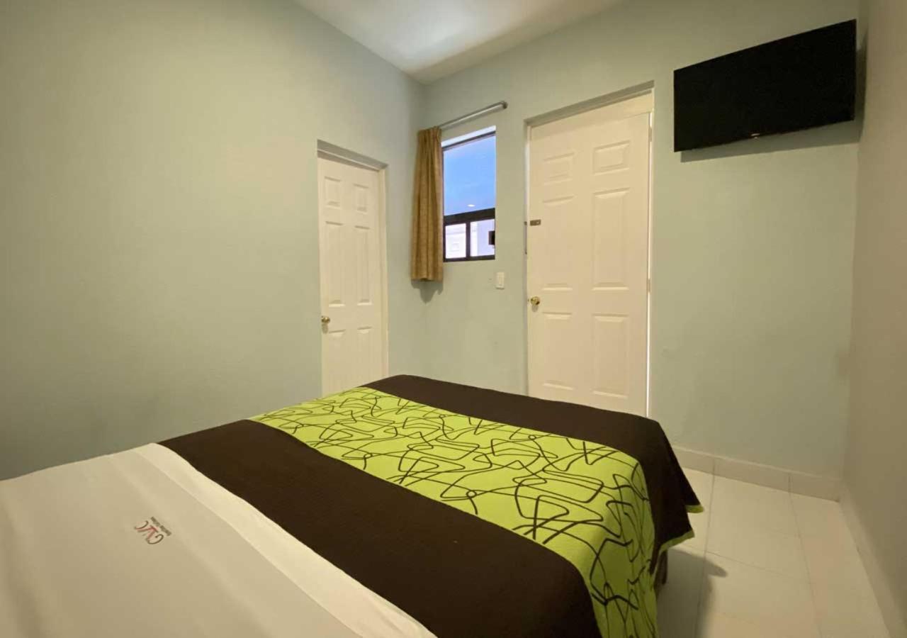 Hotel Gran Via Central Meksika Dış mekan fotoğraf